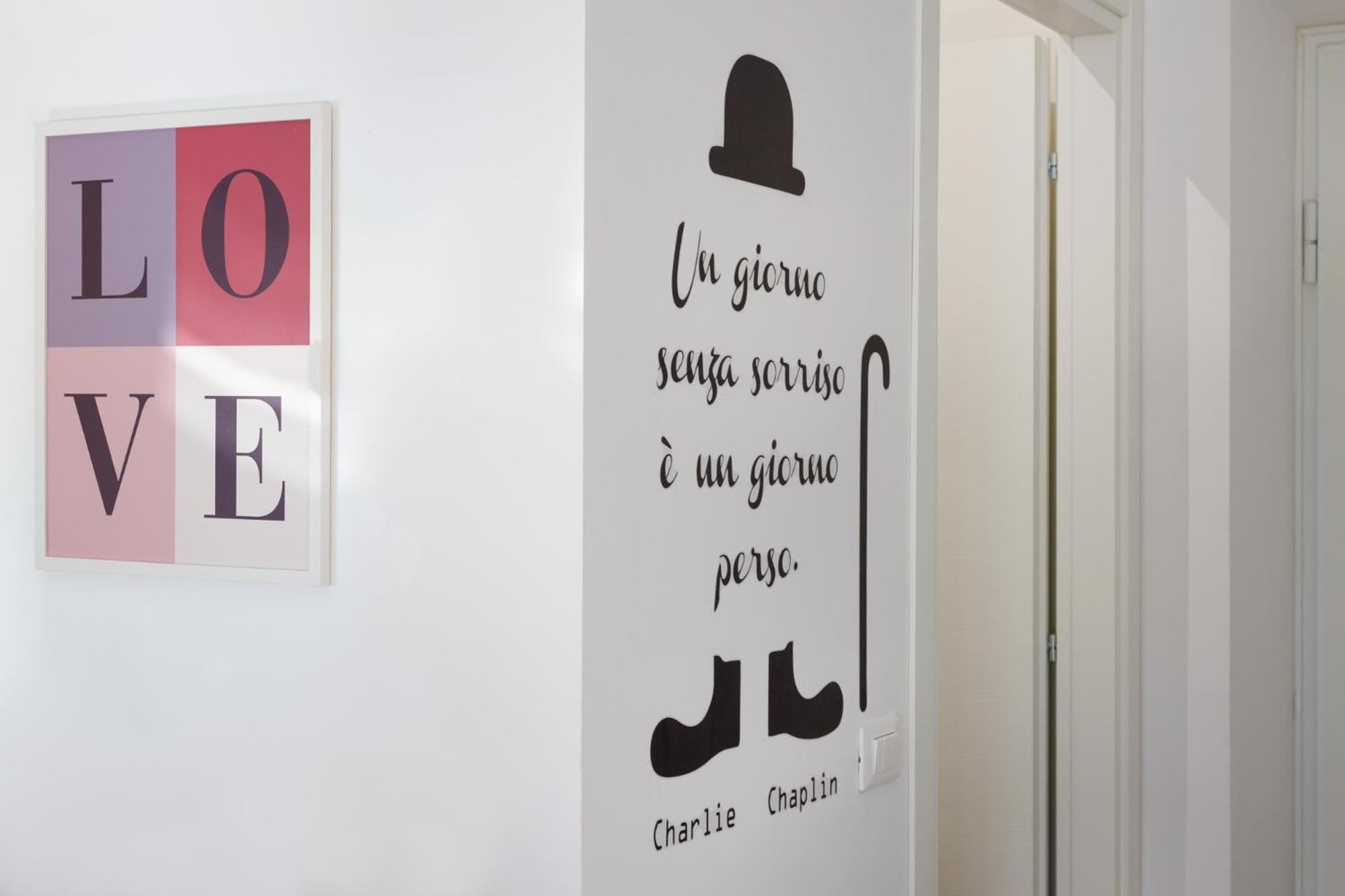 Central Trieste - Elegant City Stay Екстер'єр фото