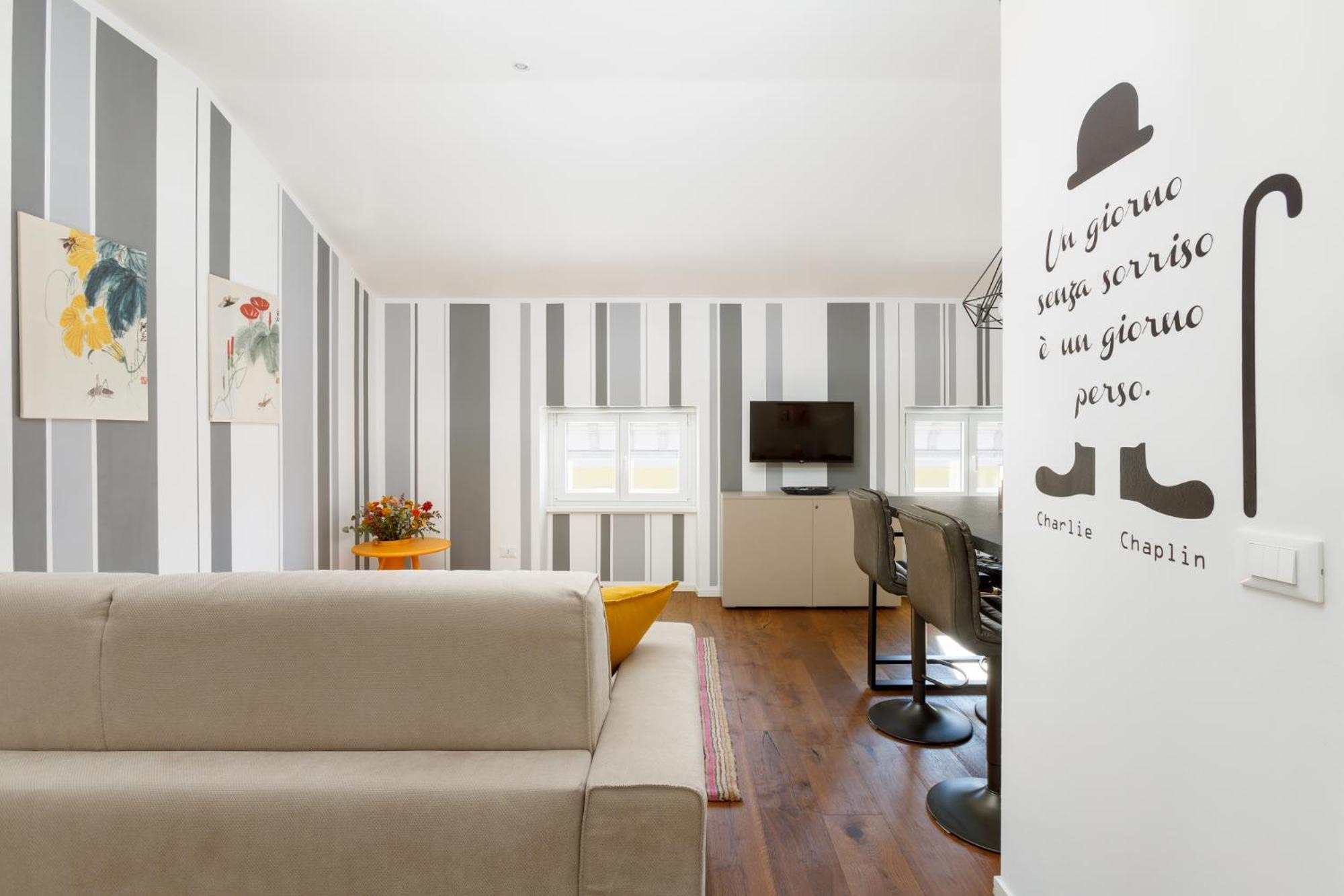 Central Trieste - Elegant City Stay Екстер'єр фото
